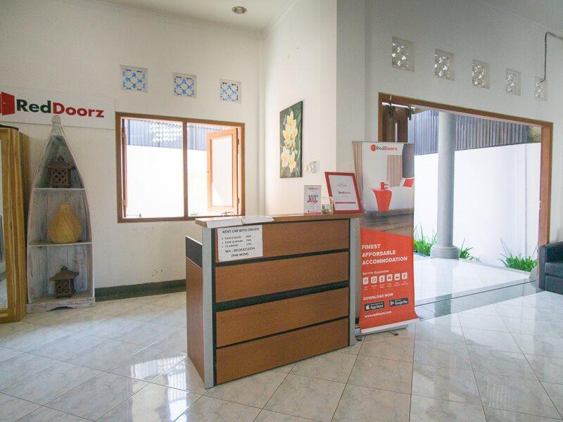 Reddoorz @ Jalan Gatot Subroto Denpasar Hotel Exterior foto