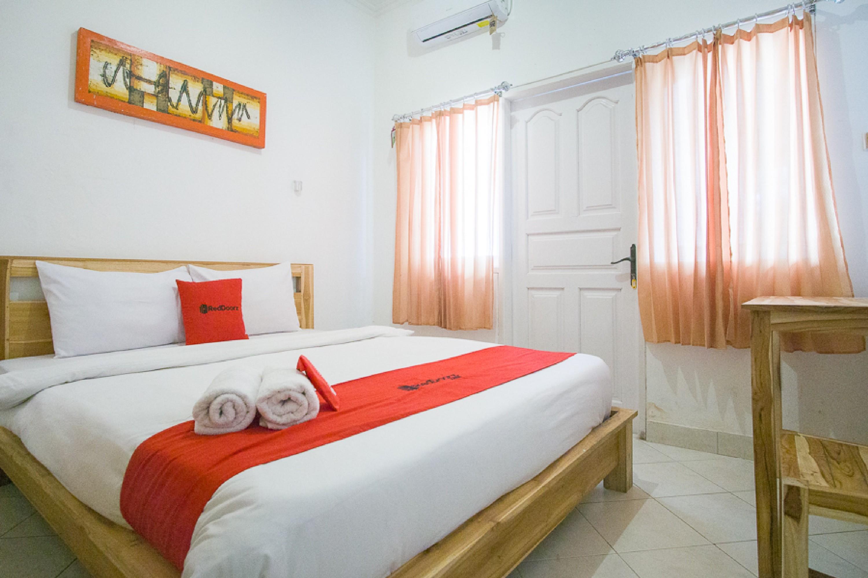 Reddoorz @ Jalan Gatot Subroto Denpasar Hotel Exterior foto