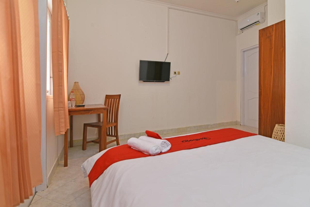 Reddoorz @ Jalan Gatot Subroto Denpasar Hotel Exterior foto