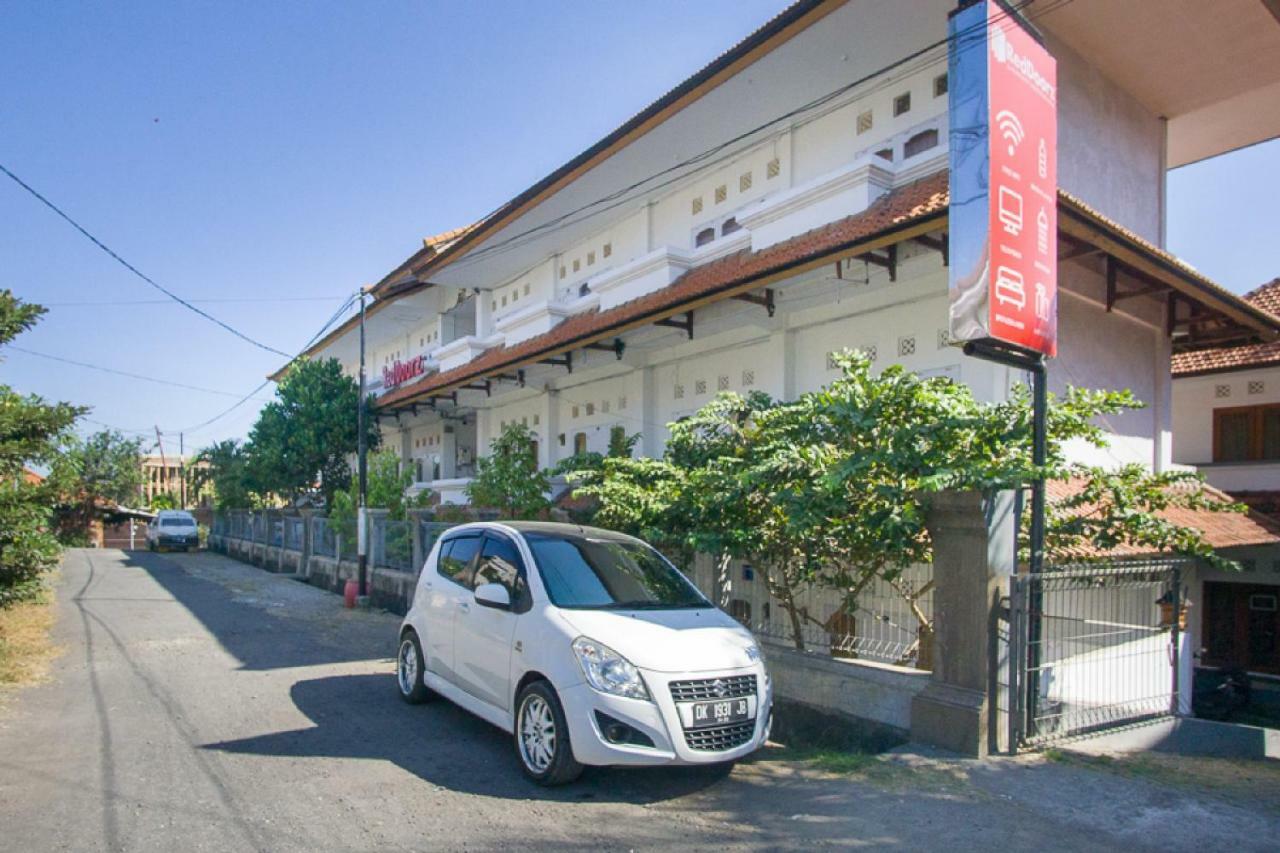 Reddoorz @ Jalan Gatot Subroto Denpasar Hotel Exterior foto
